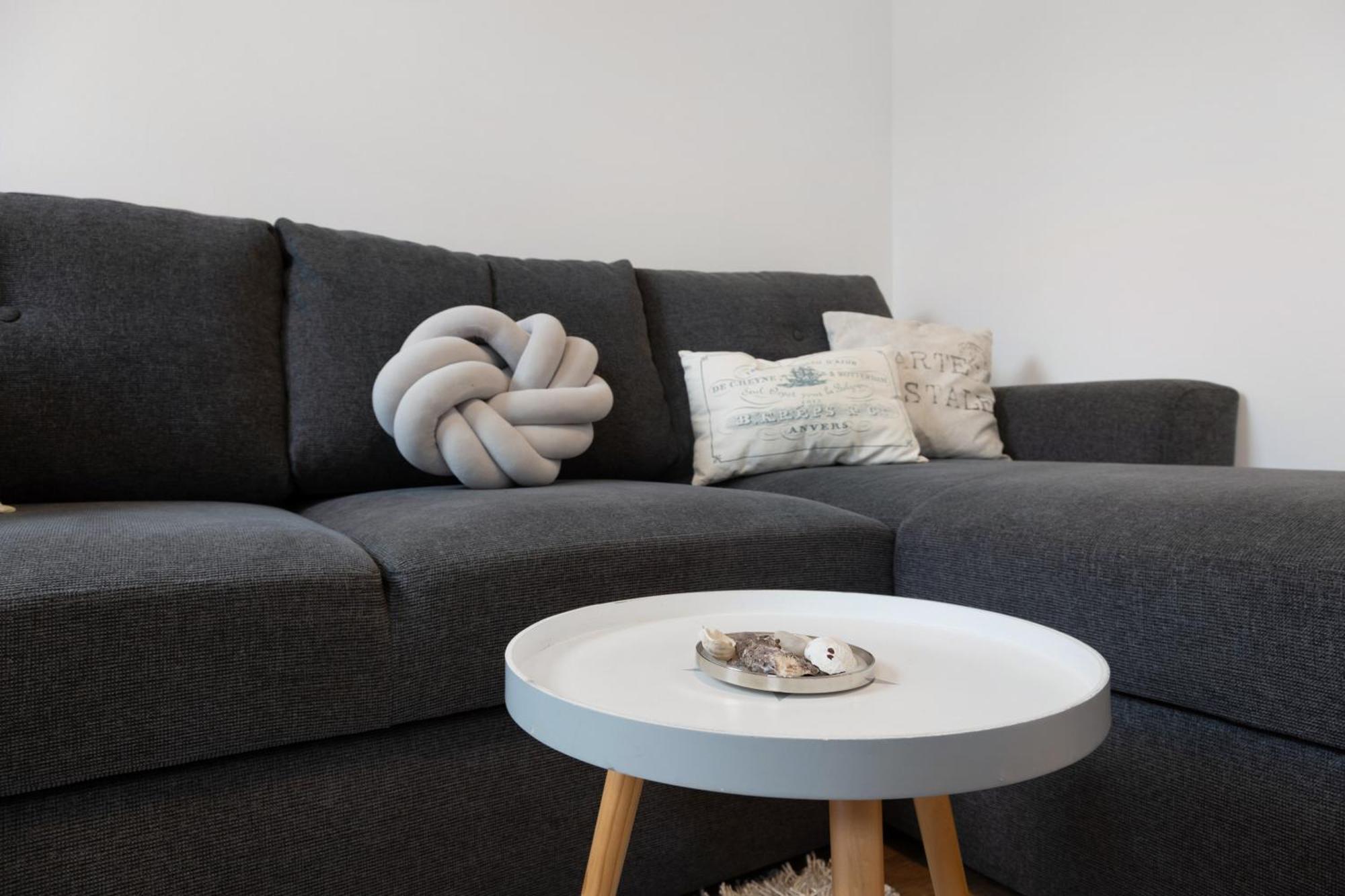 Spanier Apartment *